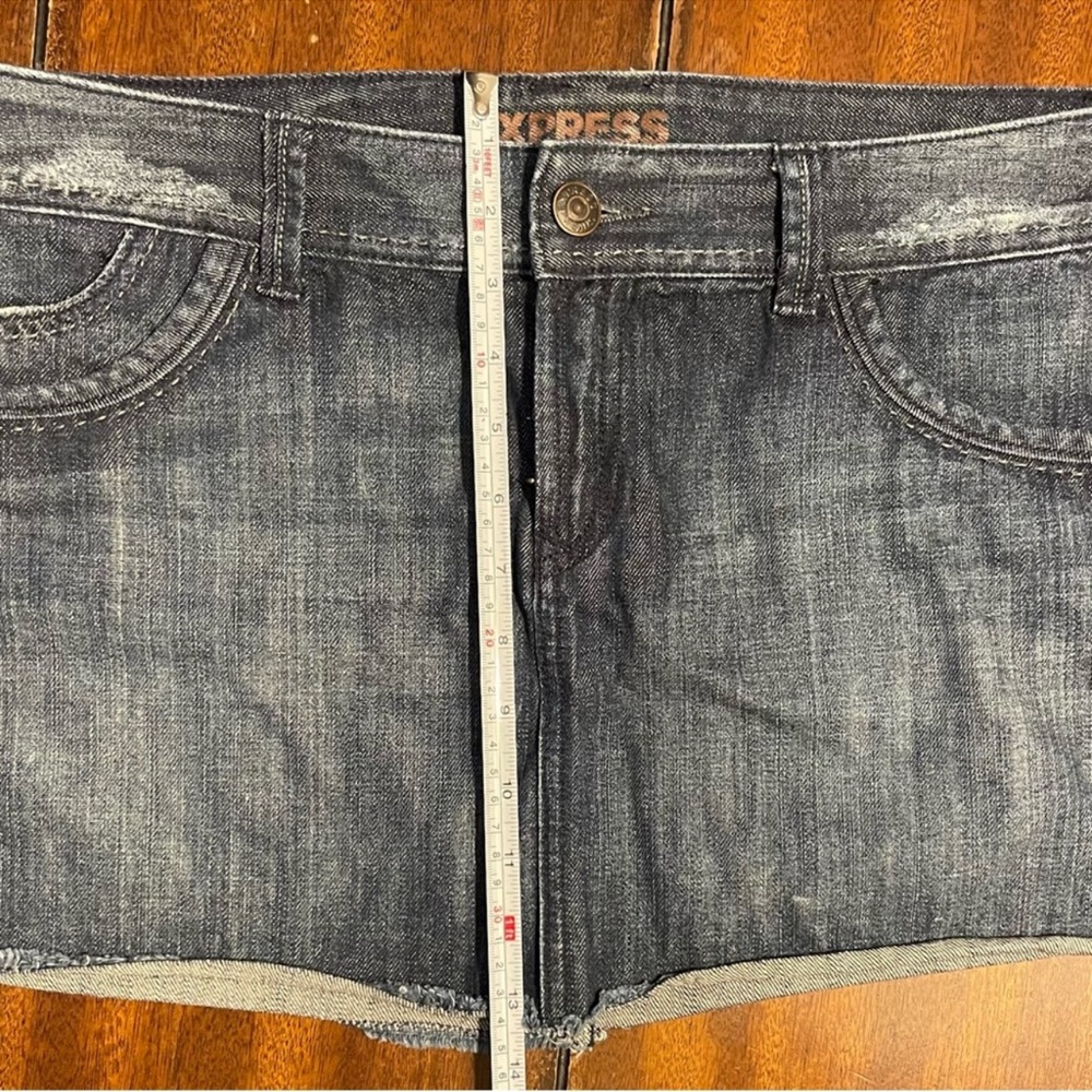 EXPRESS DENIM MINI SKIRT!